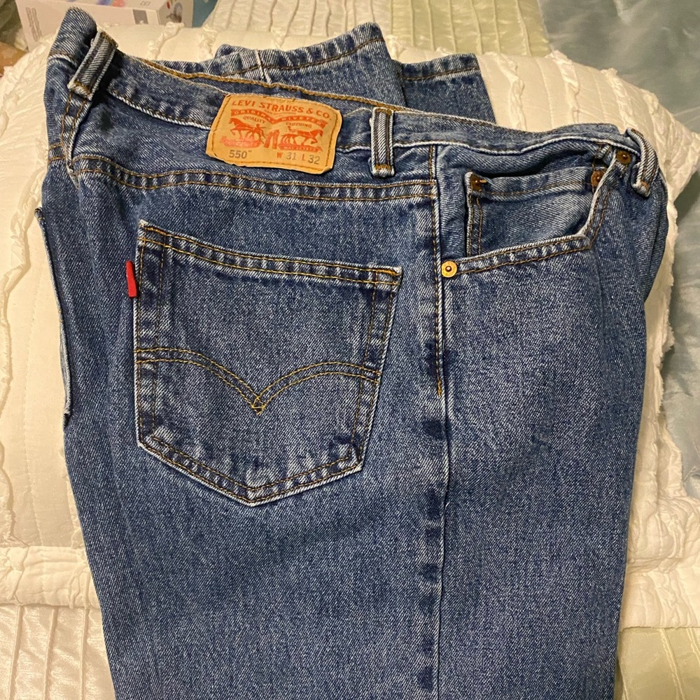 550 Levi’s 31x32